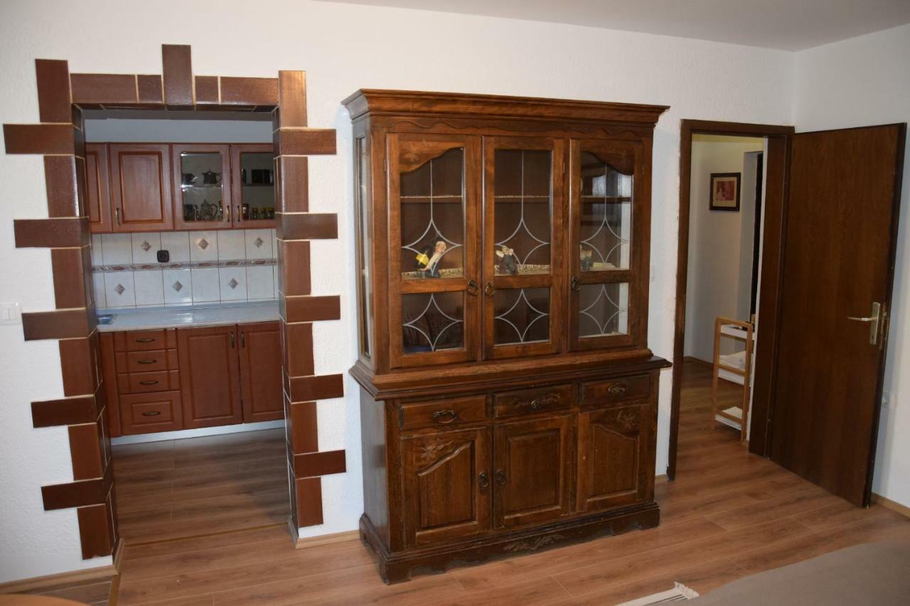 Rooms Ribnikar Постойна Екстер'єр фото