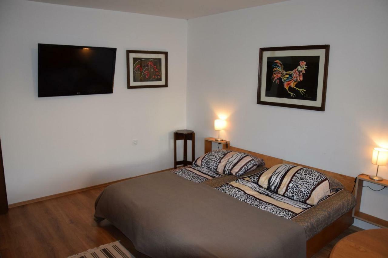 Rooms Ribnikar Постойна Екстер'єр фото