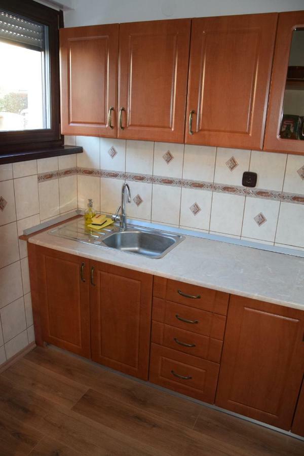 Rooms Ribnikar Постойна Екстер'єр фото