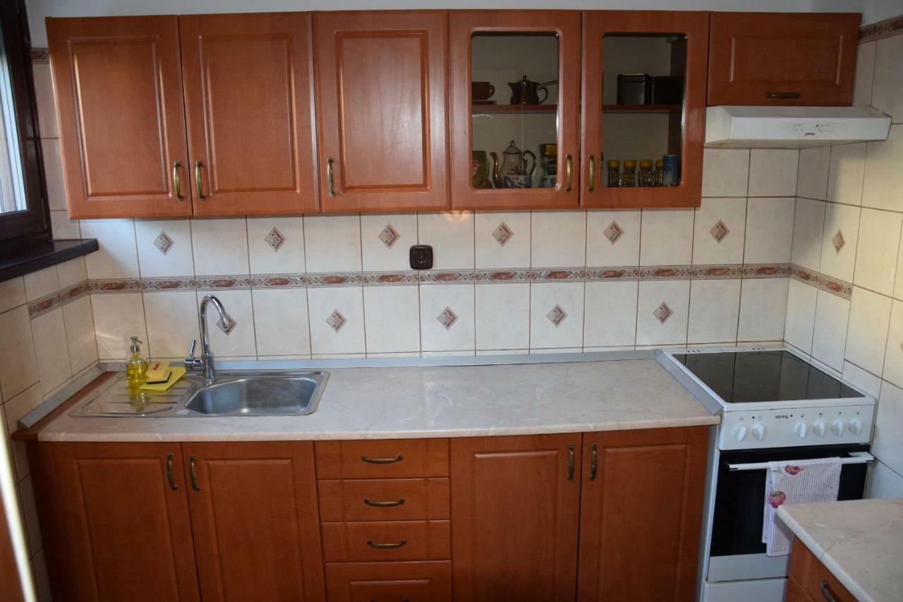 Rooms Ribnikar Постойна Екстер'єр фото