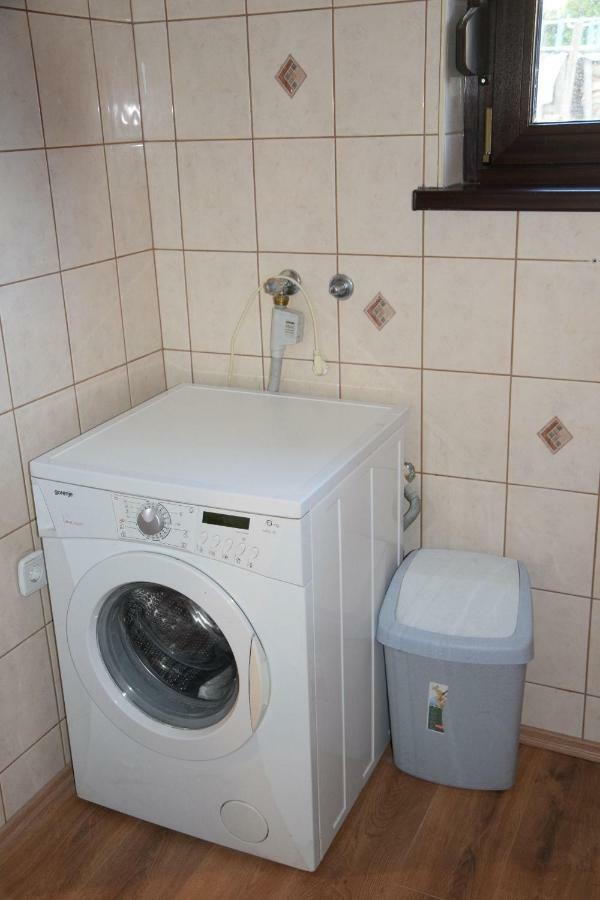 Rooms Ribnikar Постойна Екстер'єр фото