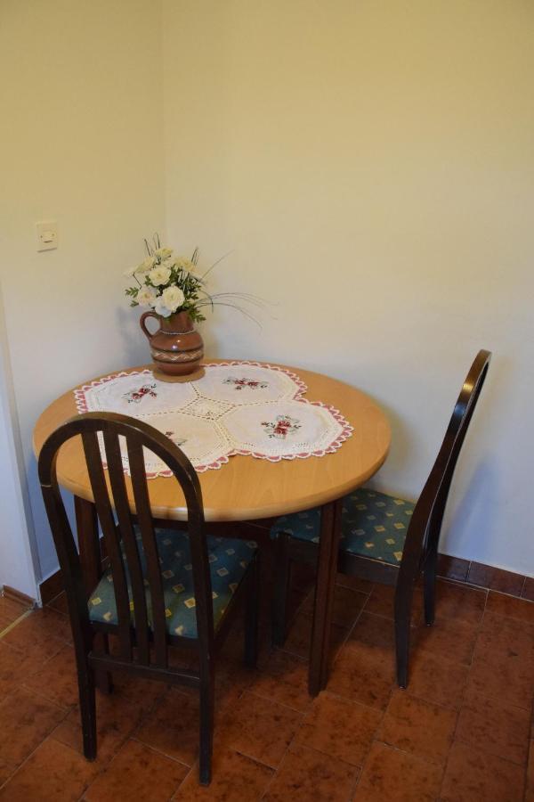 Rooms Ribnikar Постойна Екстер'єр фото