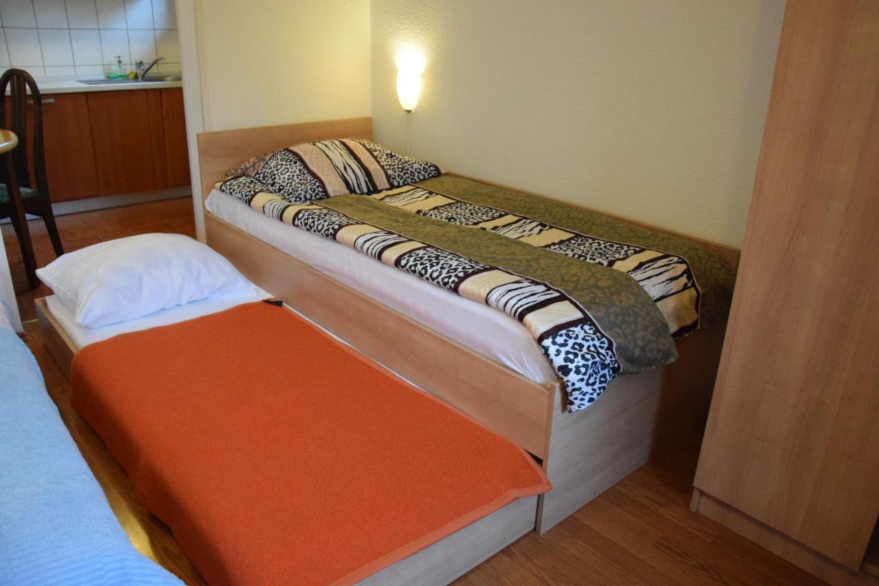 Rooms Ribnikar Постойна Екстер'єр фото